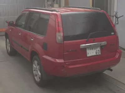 Nissan X-TRAIL