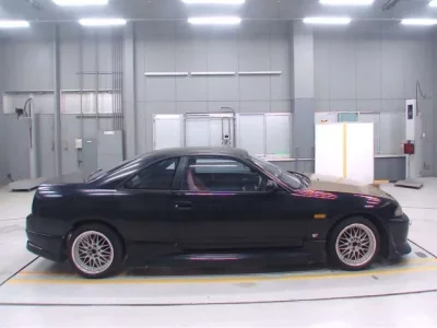 Nissan SKYLINE