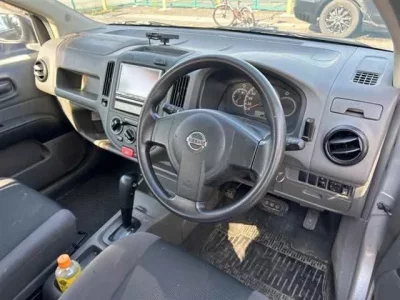 Nissan AD