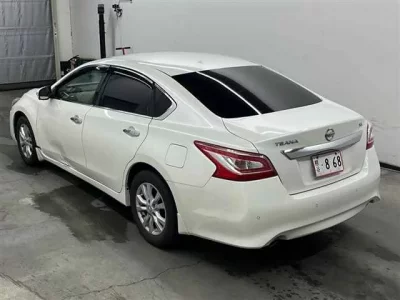 Nissan TEANA