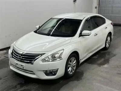 Nissan TEANA