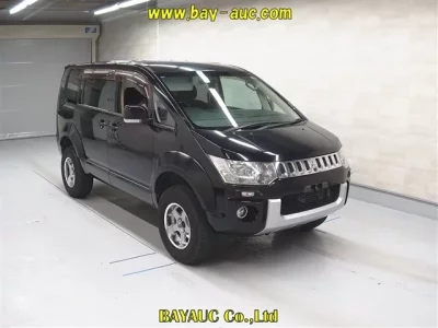 Mitsubishi DELICA D5