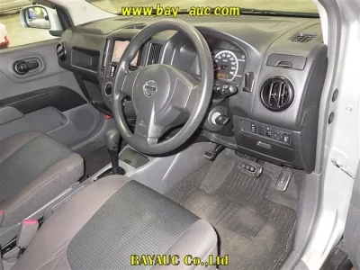 Nissan AD