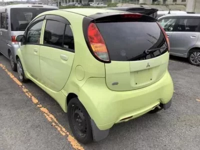 Mitsubishi I