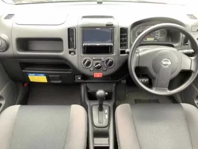 Nissan AD