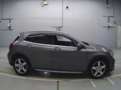 Mercedes-Benz GLA CLASS