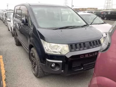 Mitsubishi DELICA D5