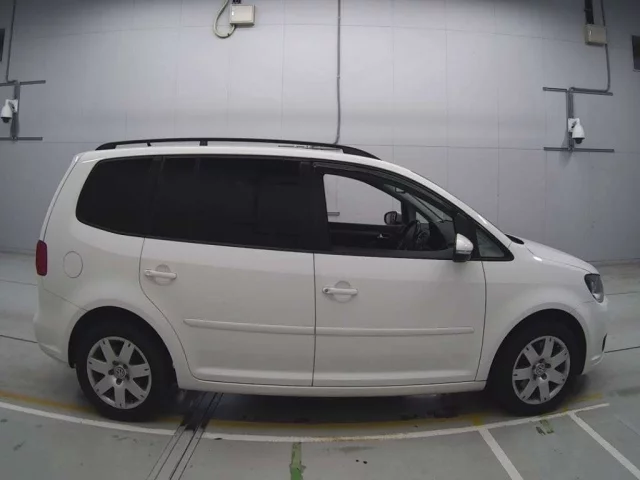 Volkswagen GOLF TOURAN