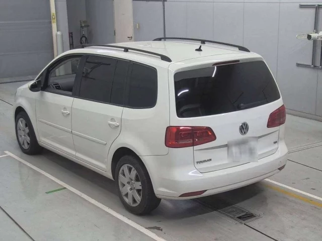 Volkswagen GOLF TOURAN