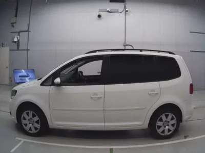 Volkswagen GOLF TOURAN