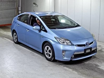 Toyota PRIUS PHV