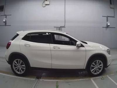 Mercedes-Benz GLA CLASS