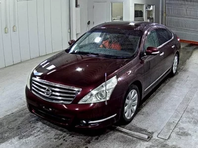 Nissan TEANA