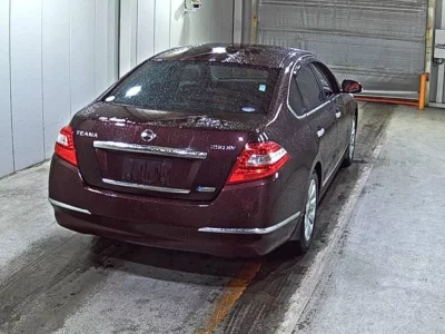 Nissan TEANA
