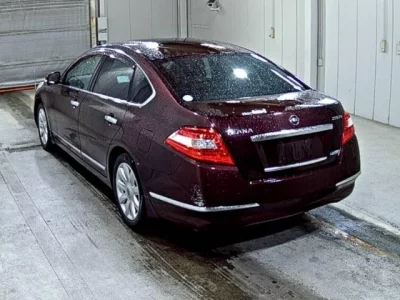 Nissan TEANA