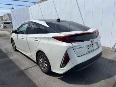 Toyota PRIUS PHV