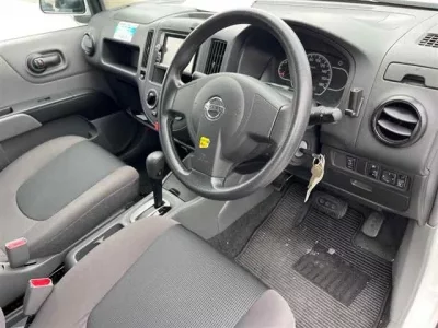 Nissan AD