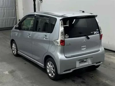 Mitsubishi EK CUSTOM