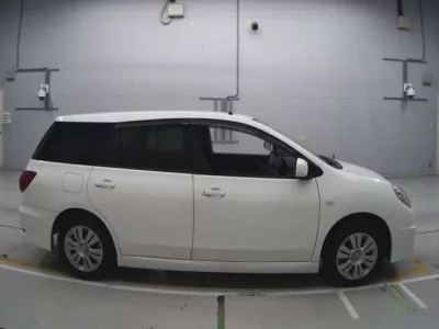 Nissan WINGROAD