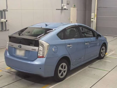 Toyota PRIUS PHV