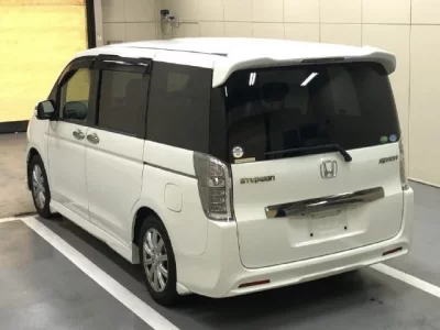 Honda STEP WAGON