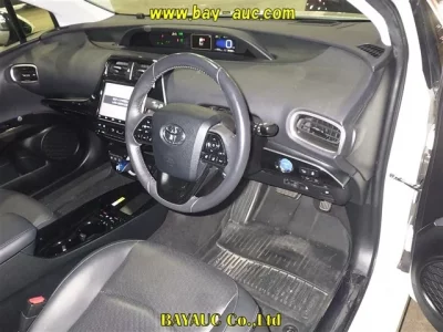 Toyota PRIUS PHV