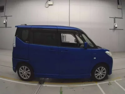 Mitsubishi DELICA D2