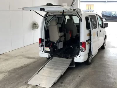 Nissan NV200