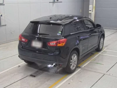 Mitsubishi RVR