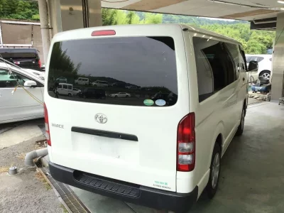 Toyota HIACE VAN