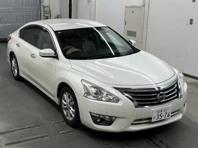 Nissan TEANA