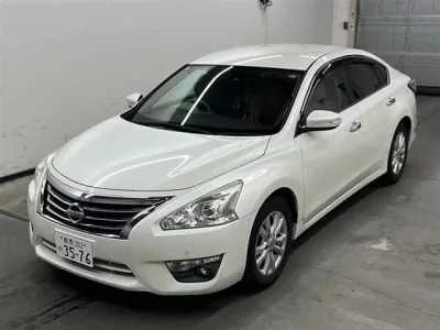 Nissan TEANA