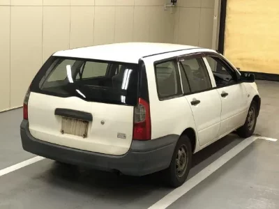 Mitsubishi LANCER VAN