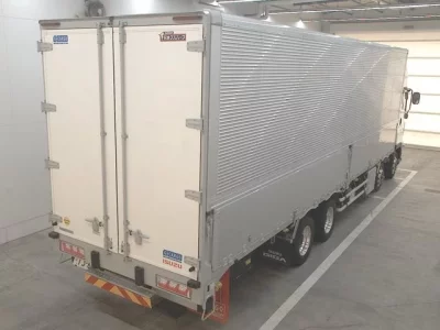Isuzu TRUCK