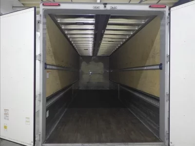 Isuzu TRUCK