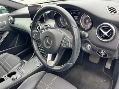 Mercedes-Benz GLA CLASS