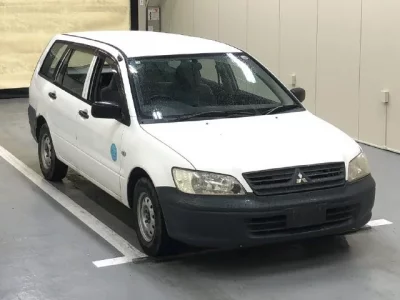Mitsubishi LANCER VAN