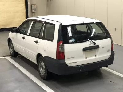Mitsubishi LANCER VAN