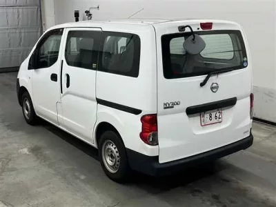 Nissan NV200