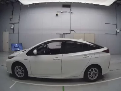 Toyota PRIUS PHV