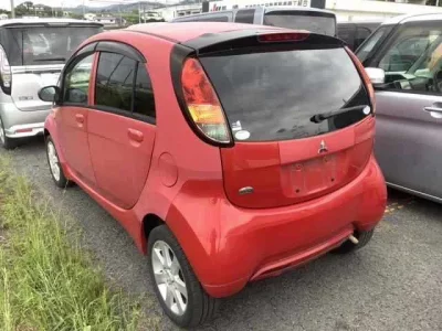 Mitsubishi I