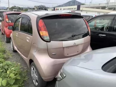 Mitsubishi I