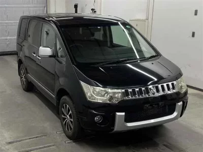 Mitsubishi DELICA D5