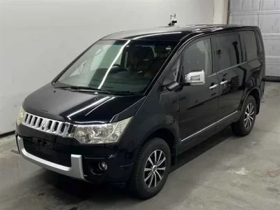 Mitsubishi DELICA D5