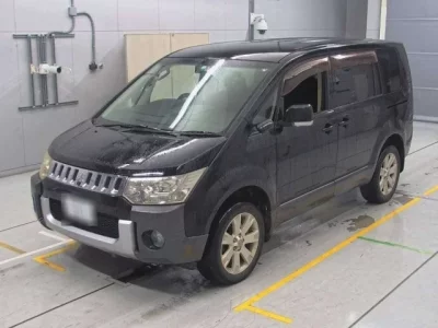 Mitsubishi DELICA D5