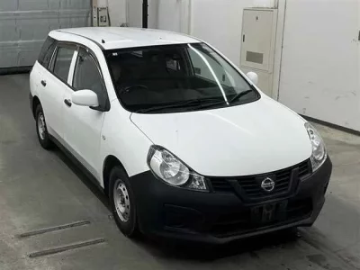 Nissan AD
