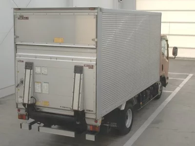 Isuzu ELF