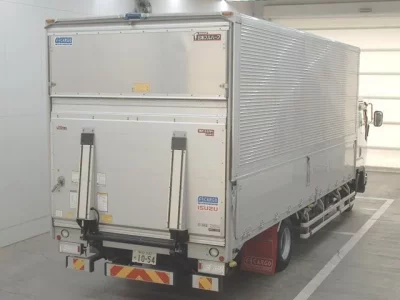 Isuzu FORWARD