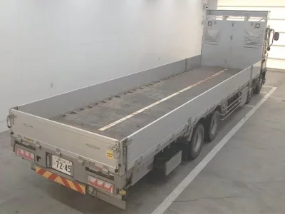 Isuzu TRUCK