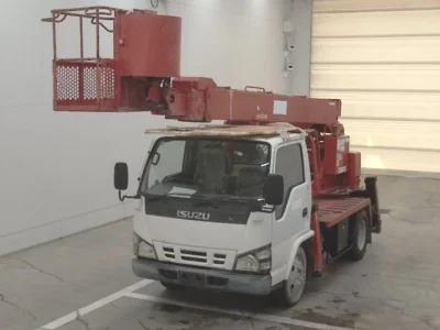 Isuzu ELF
